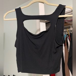 Lululemon crop top